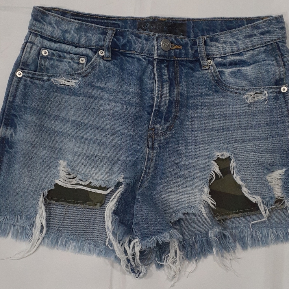 Blue Revival blue Heavy distressed jean shorts s… - Picture 2 of 15